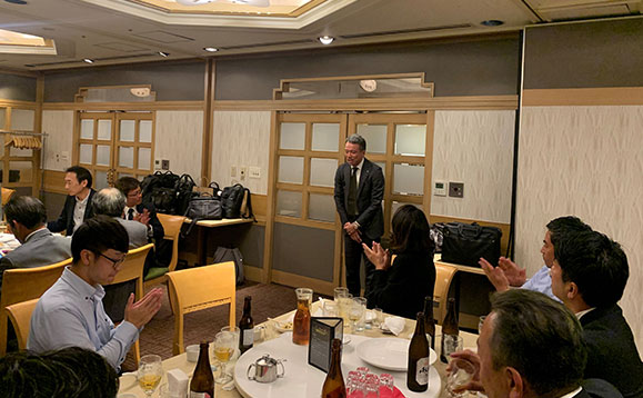 ホテルでの情報交換会③